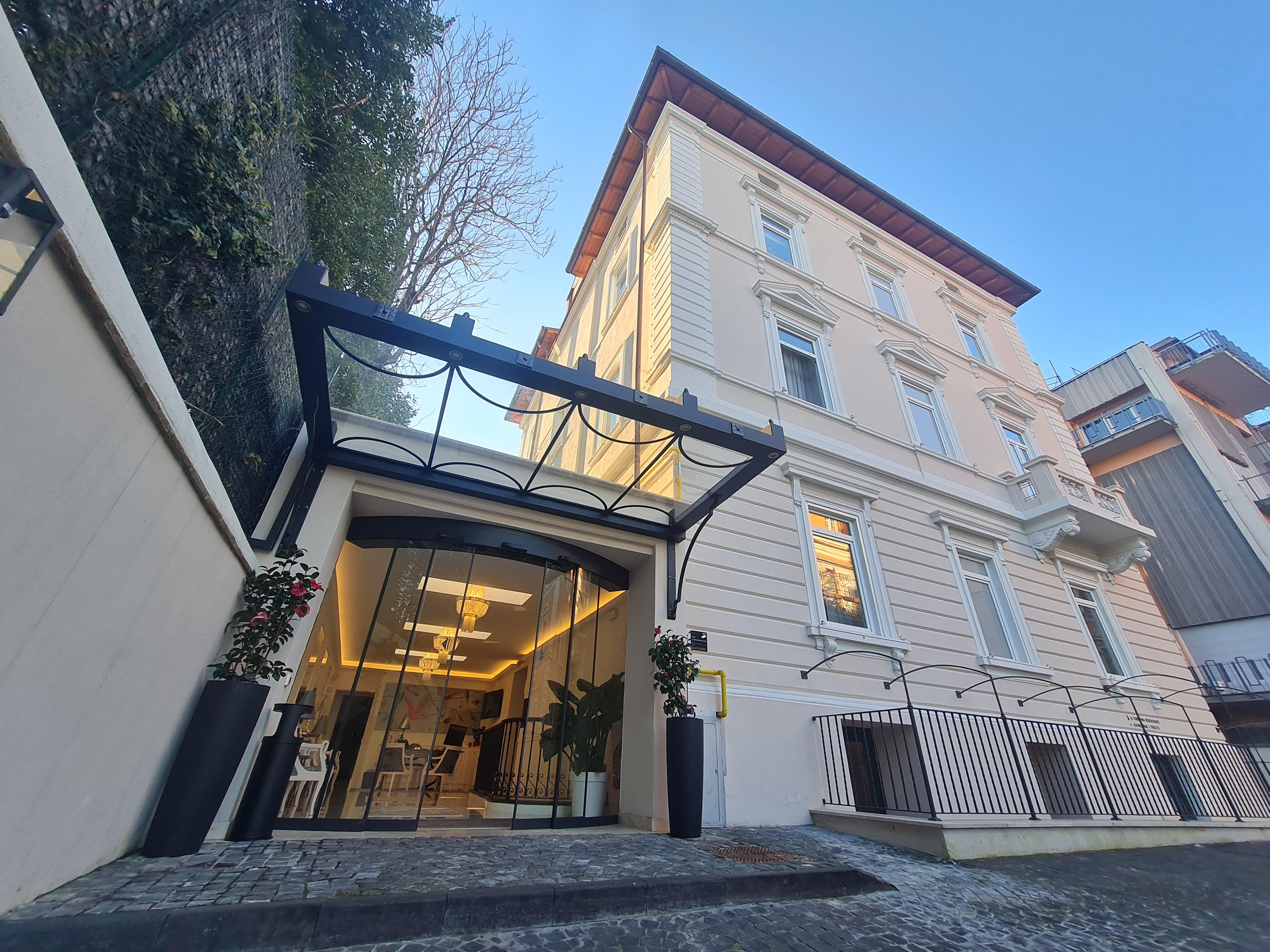Hotel La Ville Rome Bagian luar foto